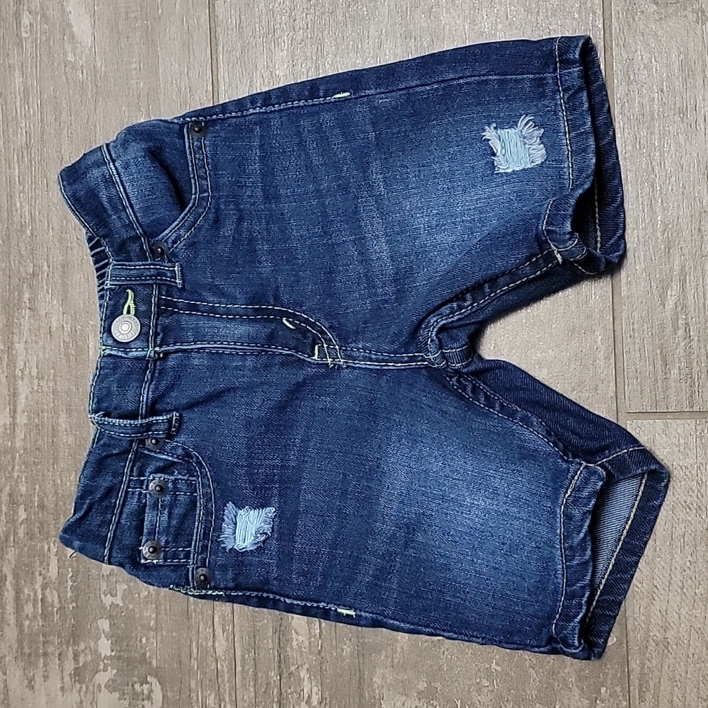 Baby Levi's slim fit short